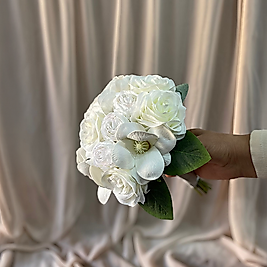 Gül ve Manolya Gelin Çiçeği