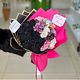 Senden Önce – Senden Sonra Konseptli Siyah & Renkli Gül Buketi