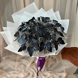 Işıklı Siyah Kelebek Buketi