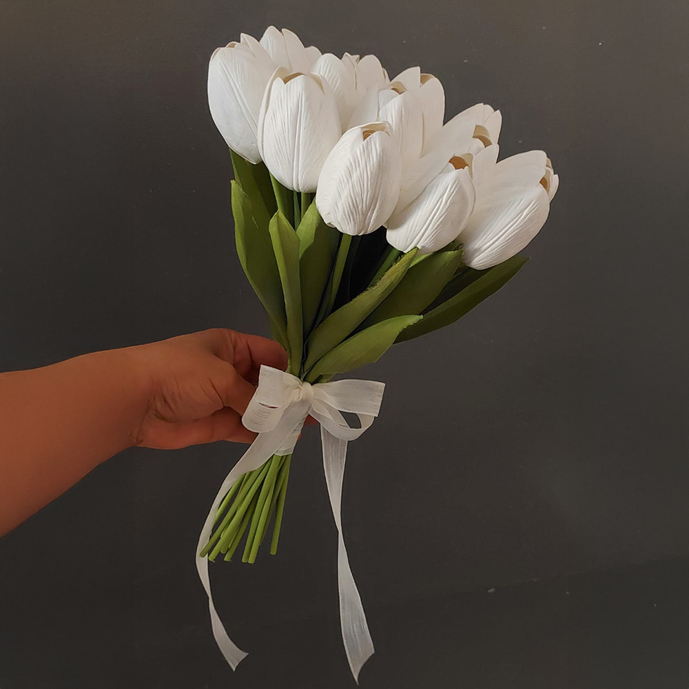 Islak Lale Gelin Çiçeği