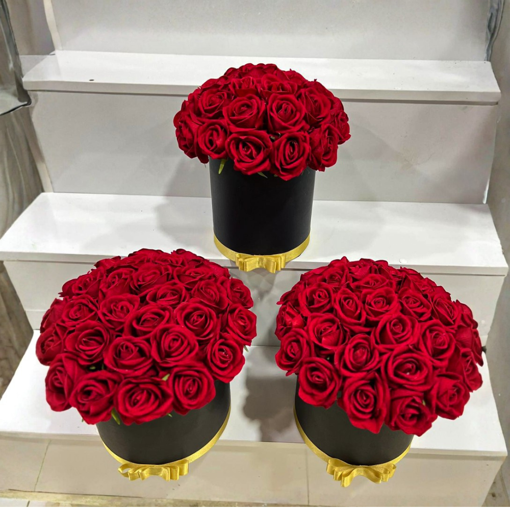 Kutuda Kırmızı Gül Aranjmanı